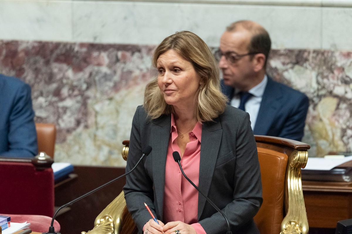 Yaël Braun-Pivet “no se opone en principio” a “detener” la reforma de las pensiones