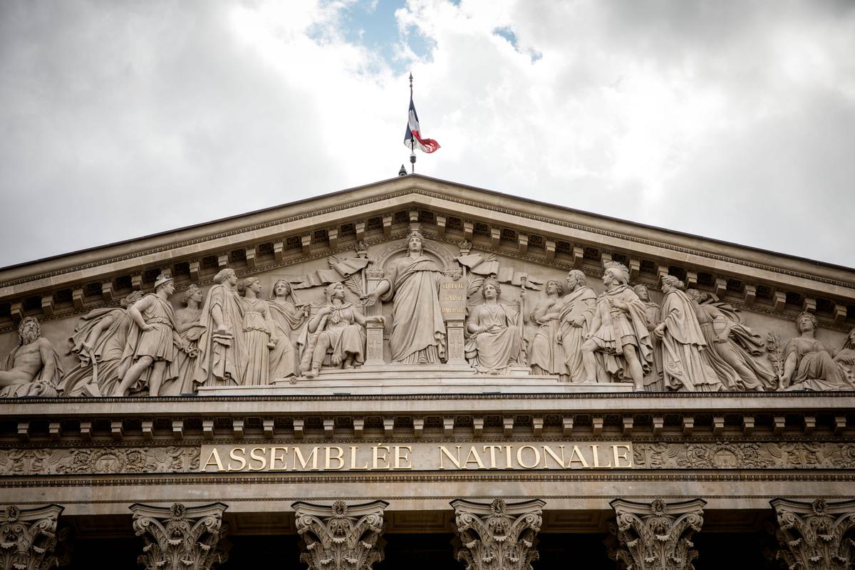 Los parlamentarios aprueban en el comité un marco estricto para ayudar a morir