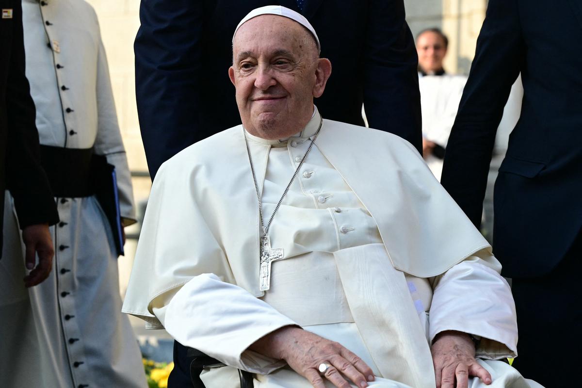 Planet Safeguard, Cruzada contra Climatosceptics ... Volver al compromiso del primer Papa ecológico