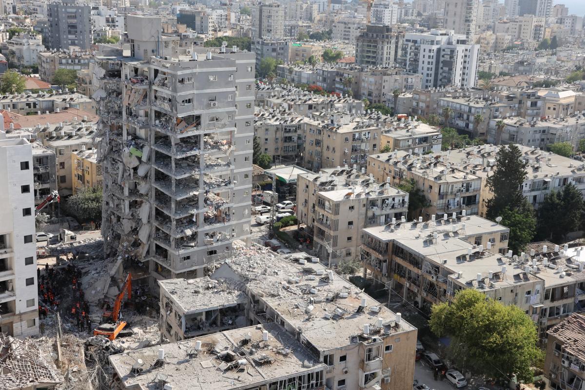 Escalada militar entre Irán e Israel, manifestaciones anti-Trump, Sarkozy privado de su Legión de Honor ... La información de cinco para recordar desde el fin de semana