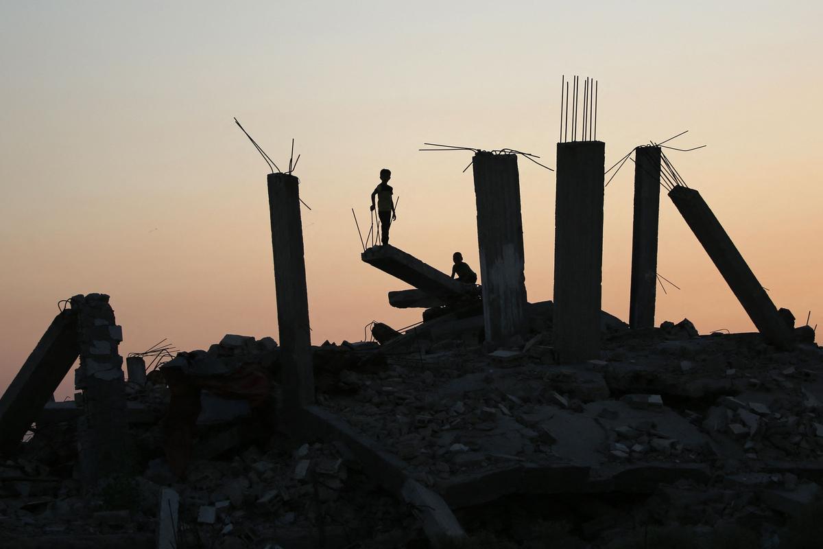 La comisionada europea Teresa Ribera describe la situación en Gaza como "genocidio" y deplora la inacción de los 27