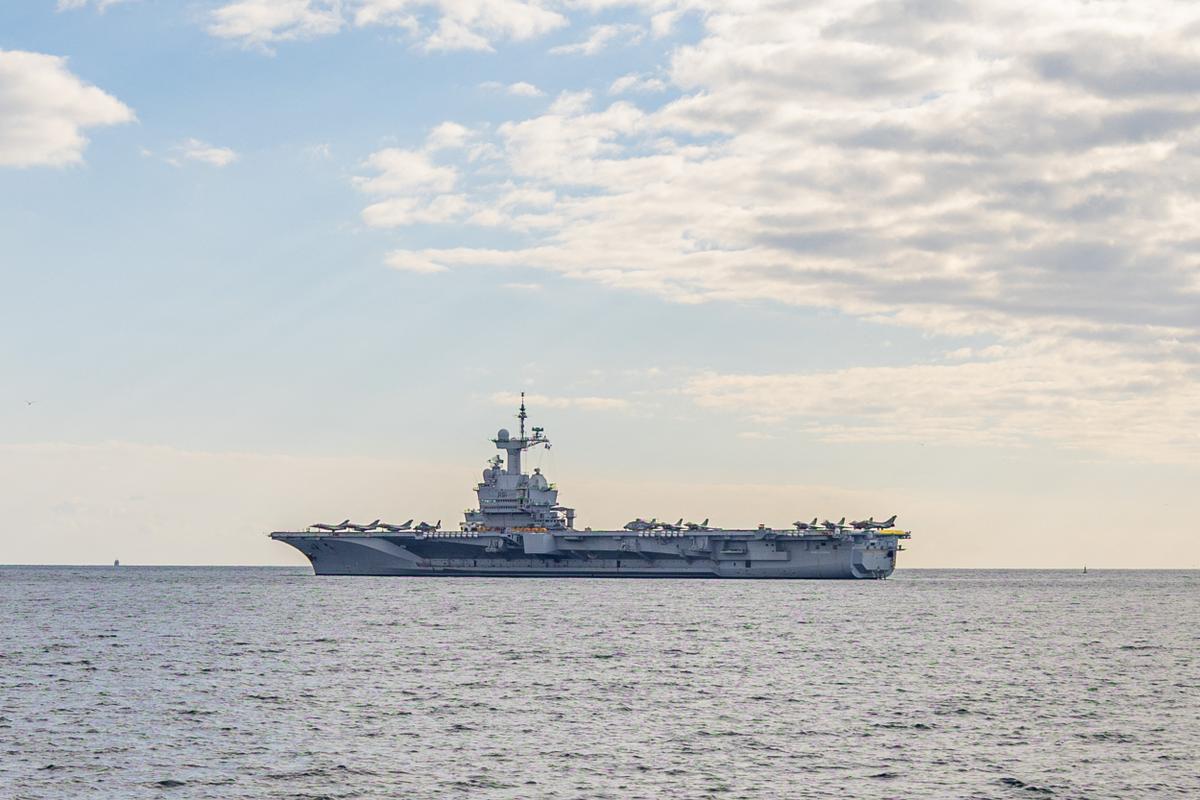 Futuro portaaviones: Emmanuel Macron confirma la construcción del sustituto del Charles de Gaulle