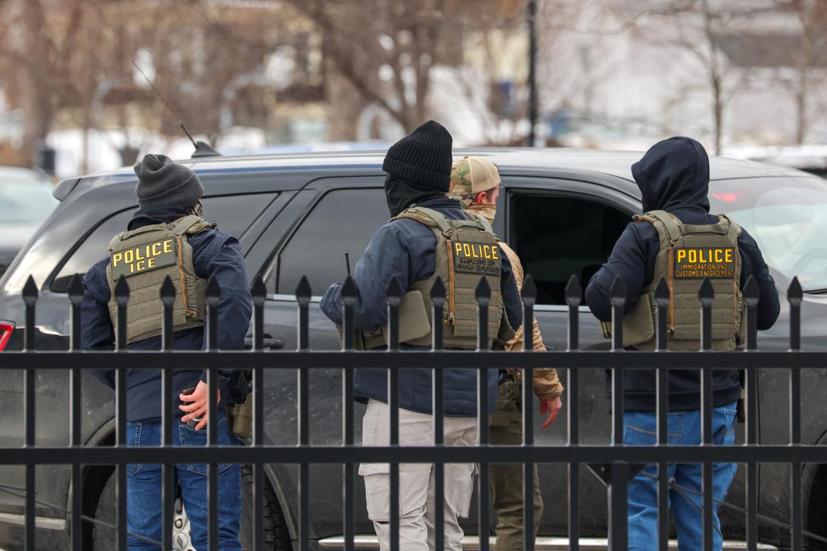 El emisario de Donald Trump en Minneapolis anuncia que la operación antiinmigración "terminará"