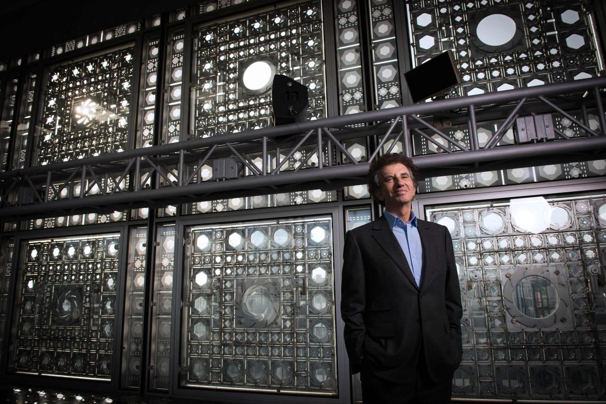 Jack Lang abandona el caso, Vallaud torpedea las primarias, Irán condena un premio Nobel... Las 5 cosas para recordar del fin de semana