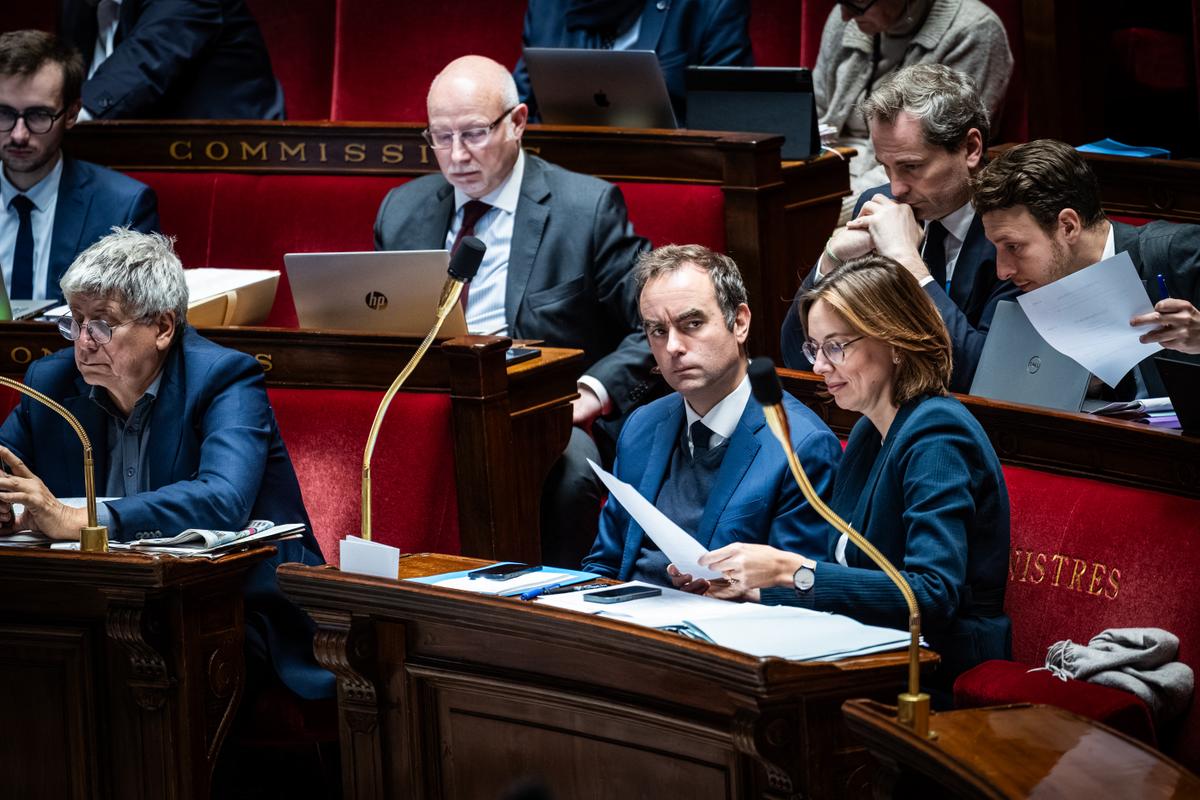 qué contiene el texto definitivamente adoptado, tras el rechazo de las últimas mociones de censura