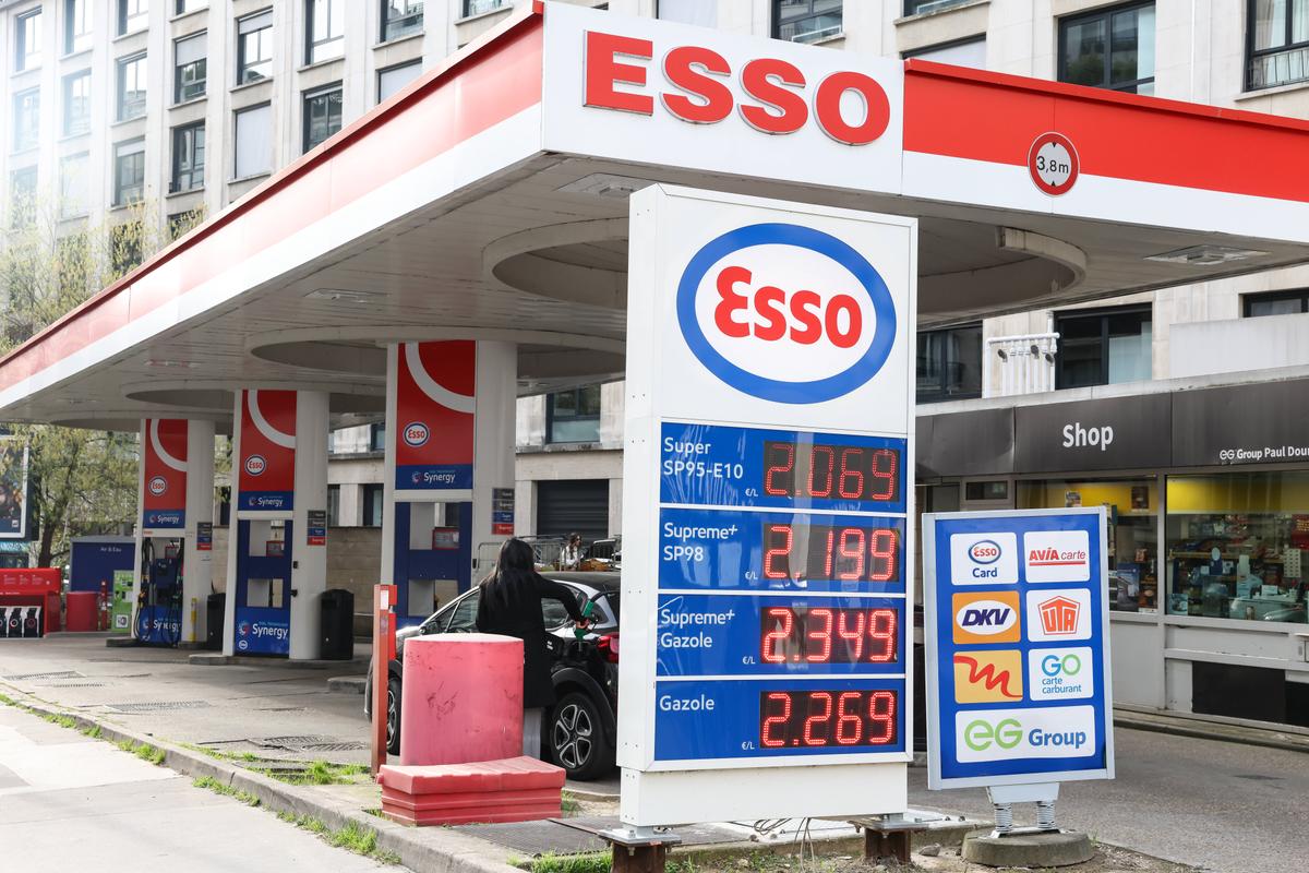 Ante el aumento vertiginoso de los precios de la gasolina, ¿cómo se está adaptando el gobierno?