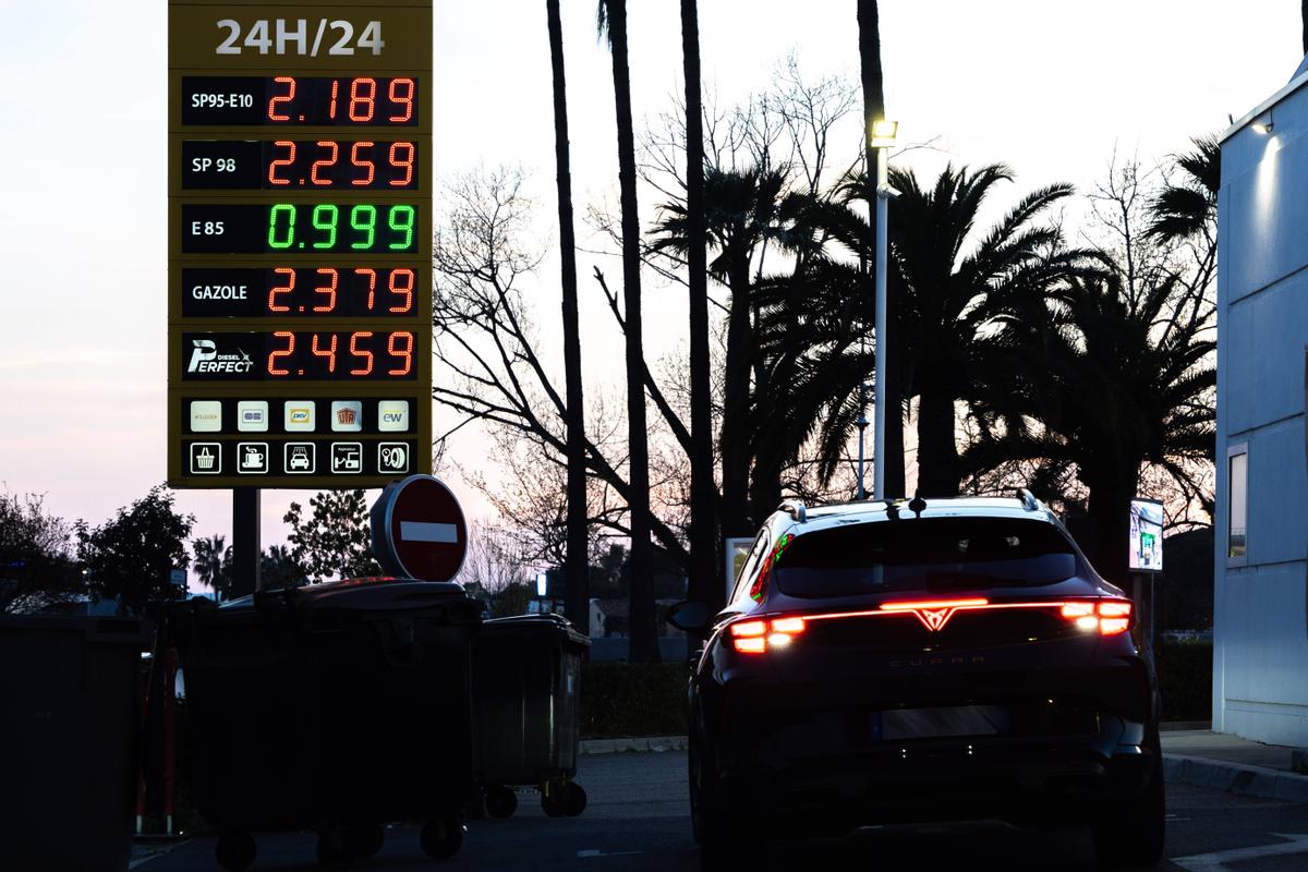 Combustibles: el plan de ayuda del gobierno deja (casi) sólo a la gente descontenta