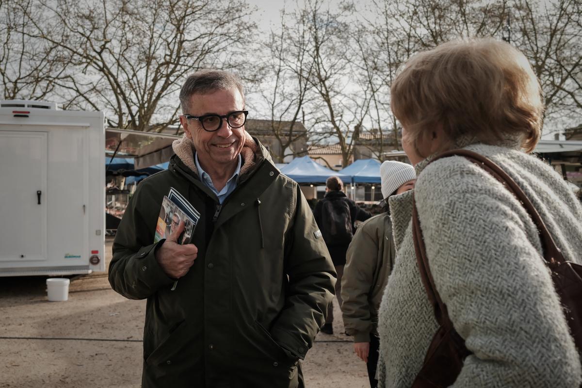En Burdeos, el incierto duelo entre el alcalde ecologista saliente Pierre Hurmic y el diputado macronista Thomas Cazenave