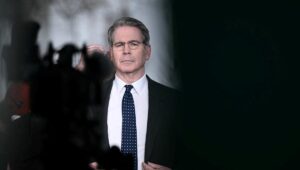 Estados Unidos levanta algunas sanciones contra el petróleo ruso, una decisión “muy preocupante” según la UE