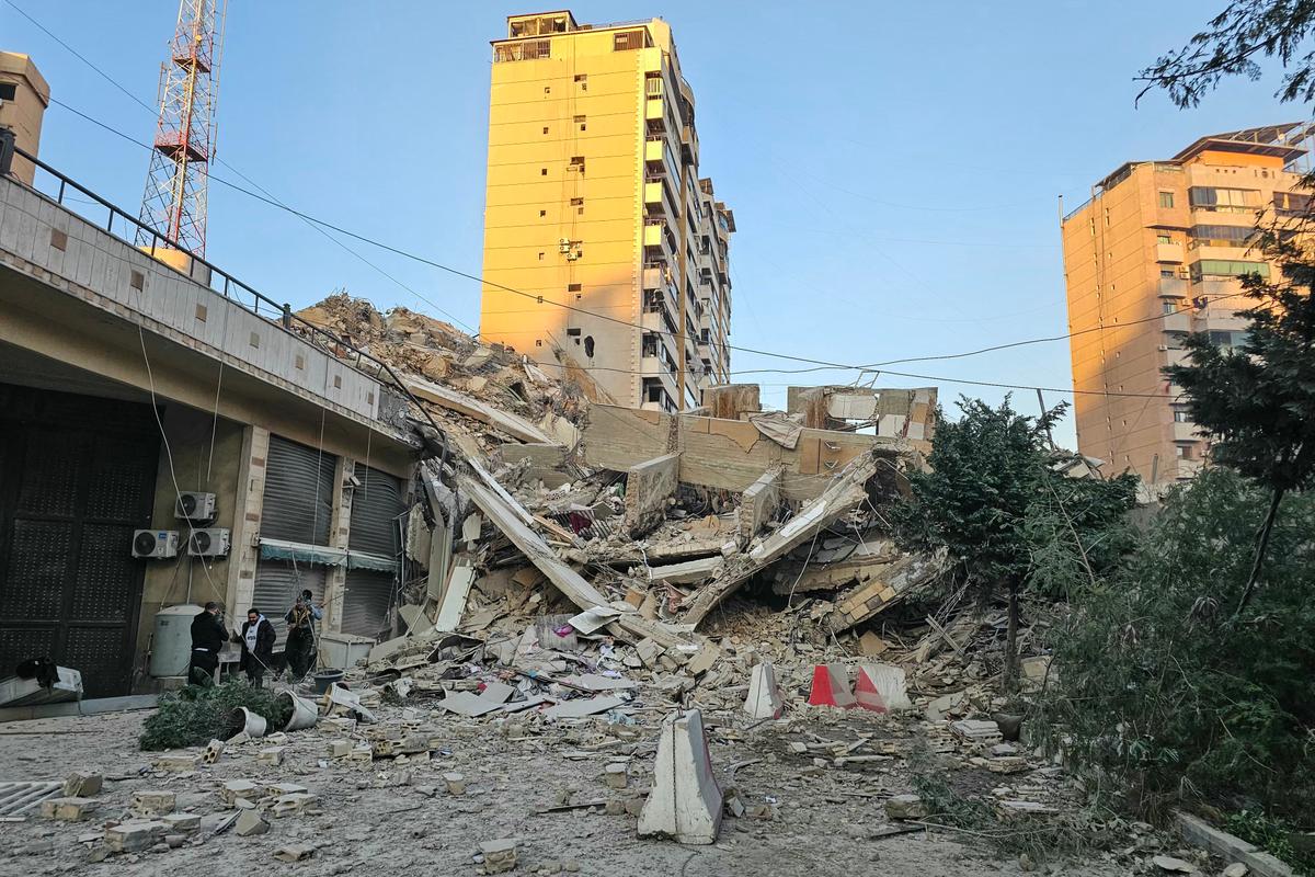 Irán aumenta los ataques, los barcos minadores iraníes son destruidos cerca del Estrecho de Ormuz... Actualización sobre la situación