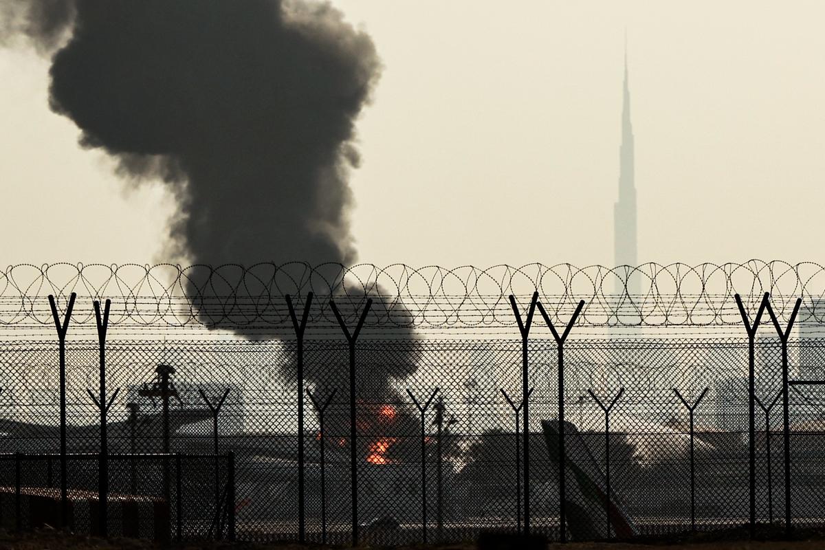 Más de 100 personas detenidas en Emiratos Árabes Unidos, entre ellas tres franceses, por difundir información sobre la guerra