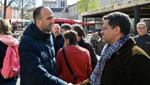 Para impedir que la derecha gane la Metrópolis de Lyon, el LFI retira una de sus listas