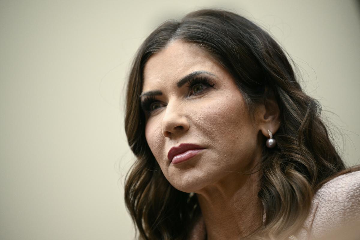 Trump anuncia la destitución de su ministra de Seguridad Nacional, Kristi Noem
