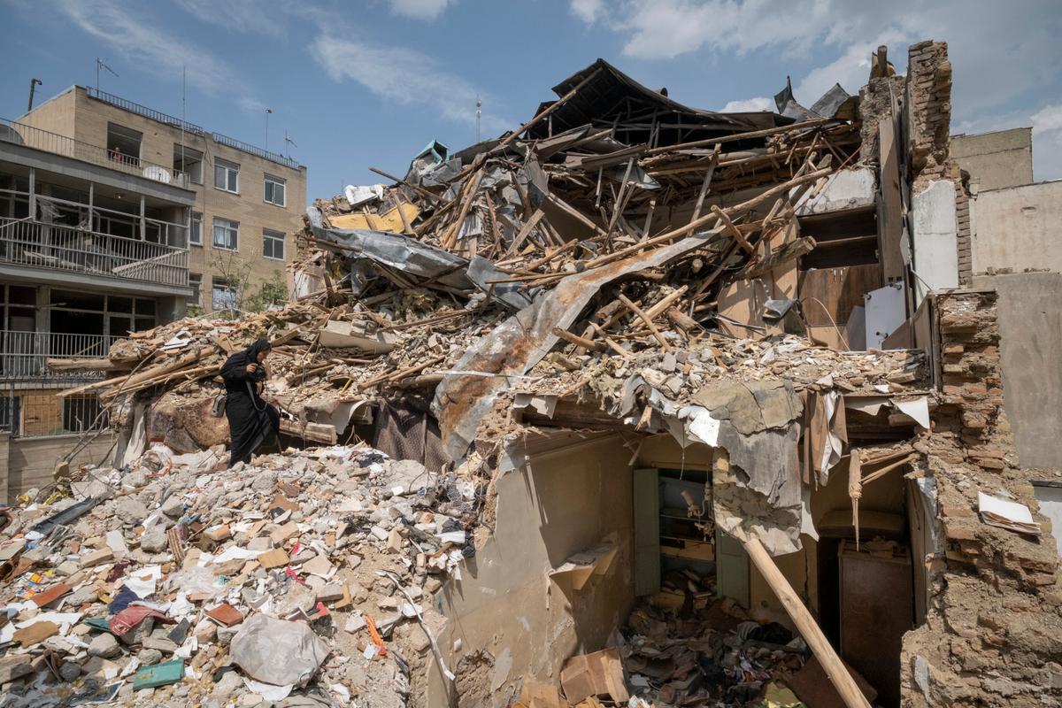 Estados Unidos e Irán se amenazan mutuamente mientras expira el alto el fuego