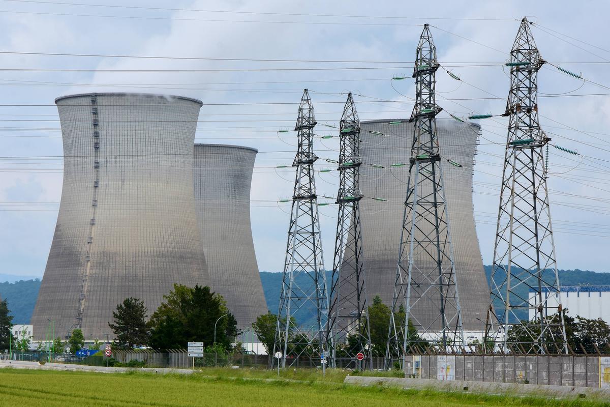 Francia no tiene petróleo pero tiene electricidad... Y es hora de utilizarla