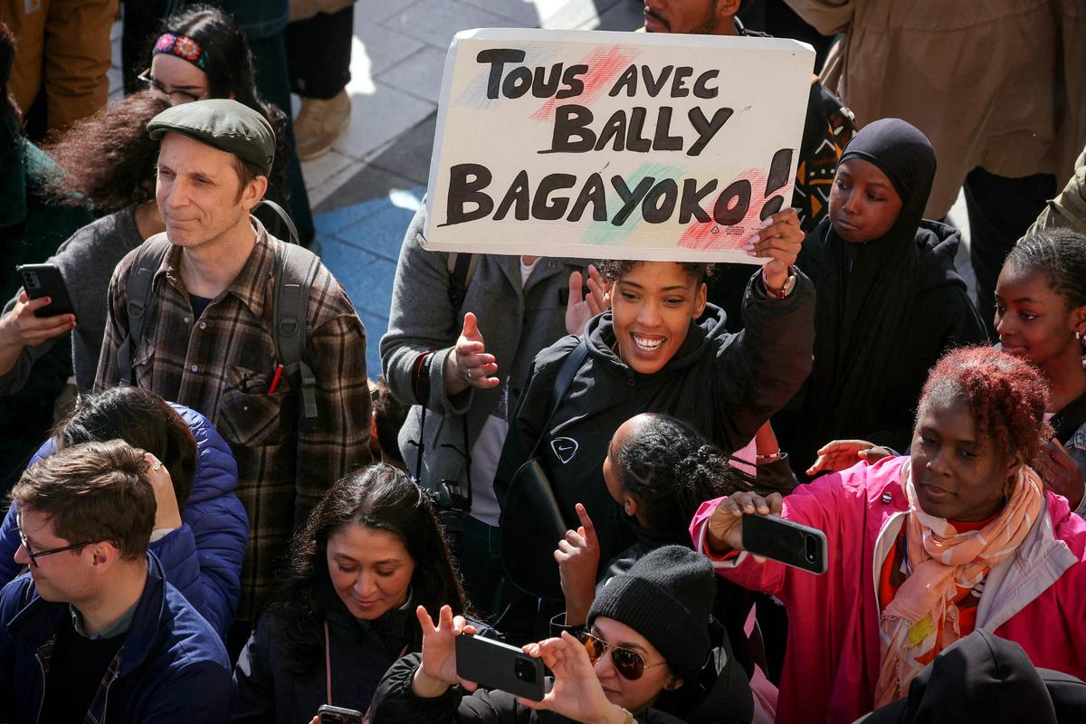 Irán y Trump rechazan un alto el fuego, marchan contra el racismo en Saint-Denis... las 5 cosas para recordar del fin de semana de Pascua