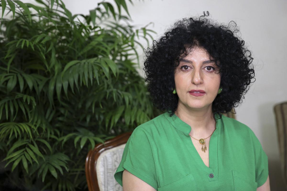 La iraní Narges Mohammadi, premio Nobel de la Paz, se encuentra en estado “grave”, según sus partidarios