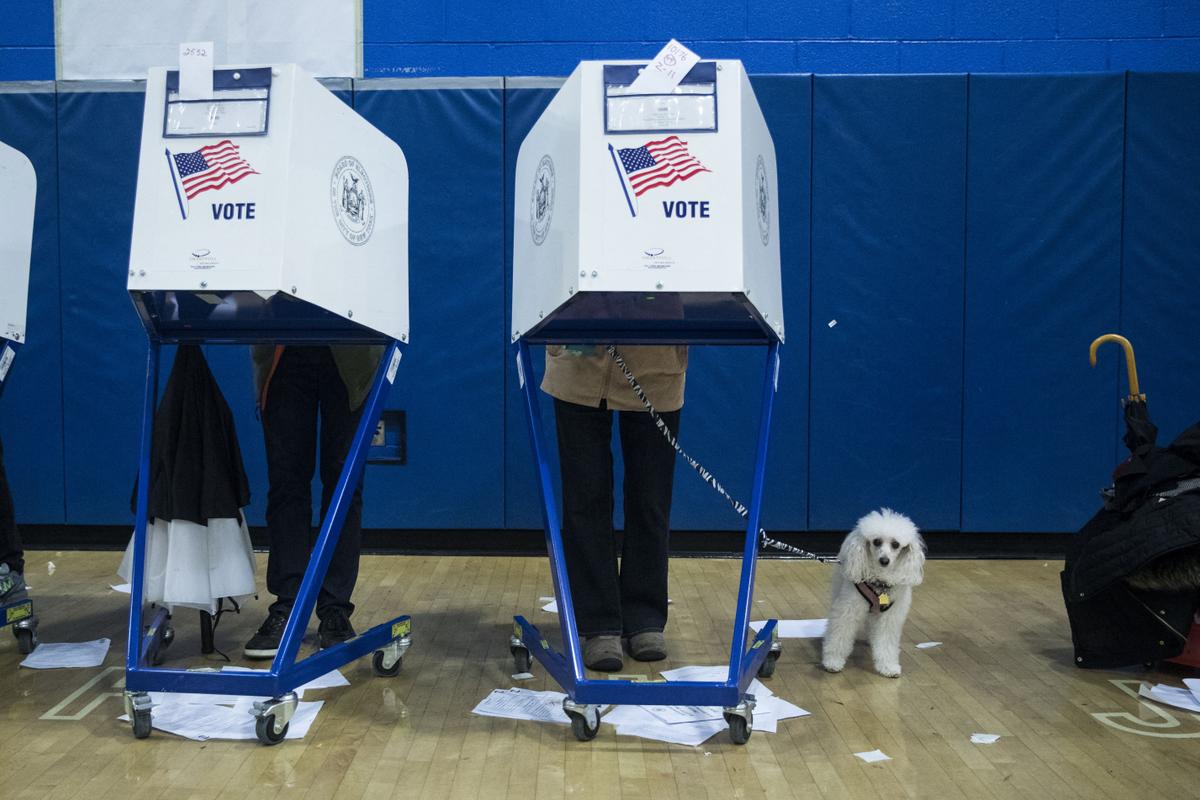 Mujeres, transgénero o personas marginadas… Por qué se acusa a la Ley SAVE America, buscada por Trump, de crear obstáculos al voto