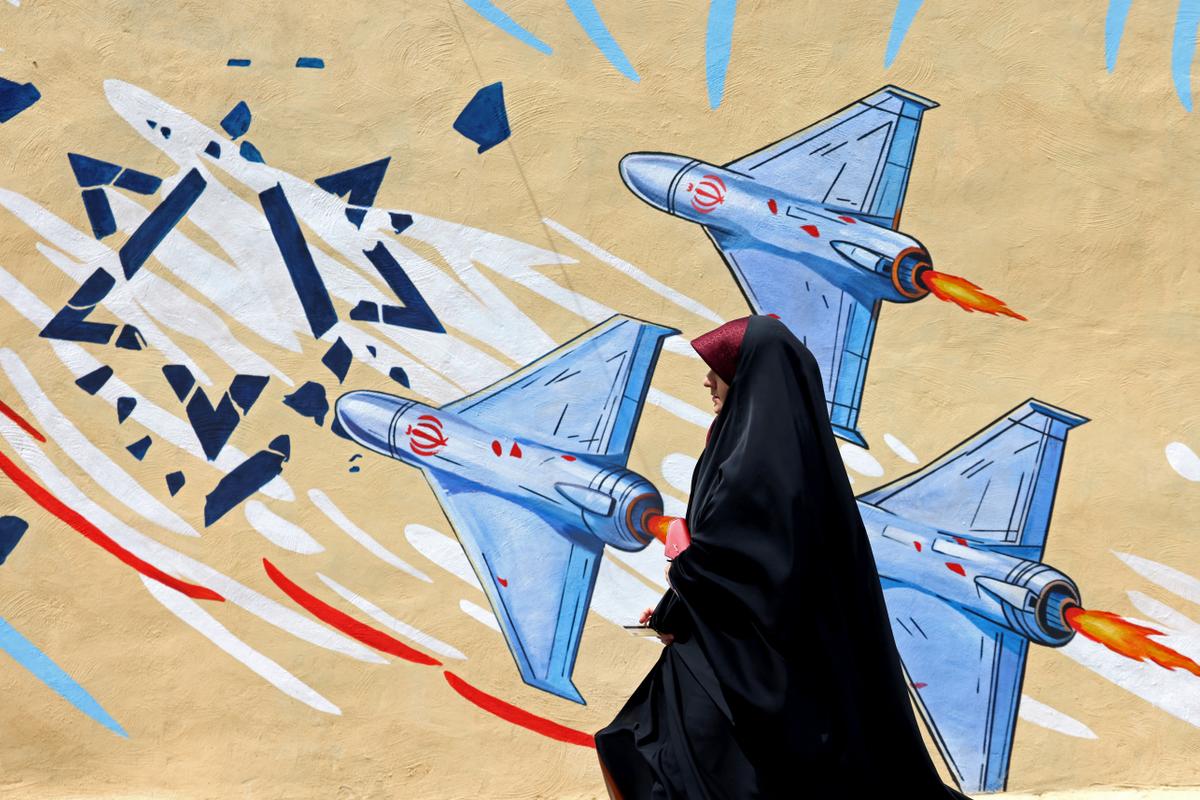 Tras 40 días de guerra, el régimen iraní está debilitado, pero no ha capitulado