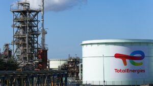 gravemos mejor las superganancias de las petroleras para financiar la transición energética