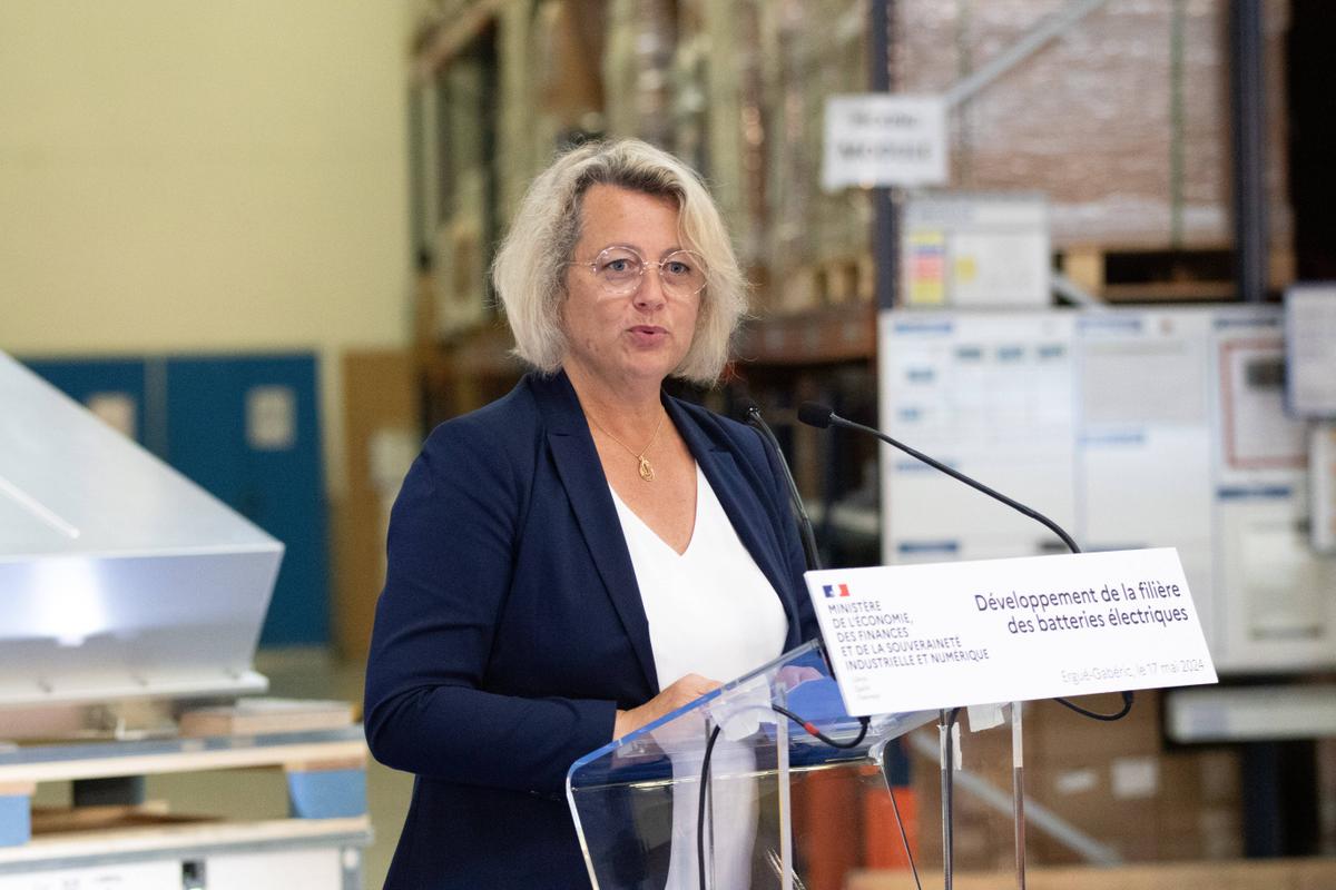 Acosado cibernéticamente tras suspender un banquete de Canon francés, el alcalde de Quimper presenta una denuncia