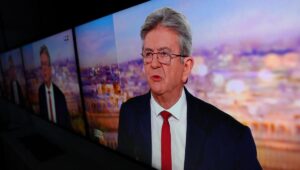 “La candidatura de Mélenchon no puede servir como contraataque eficaz contra la RN”