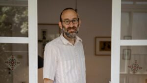 “La mayoría de los medios israelíes no quieren mostrar nada sobre lo que está pasando en Gaza”