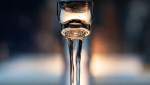Todavía no hay una guerra del agua en Francia, pero ya hay una guerra contra el agua