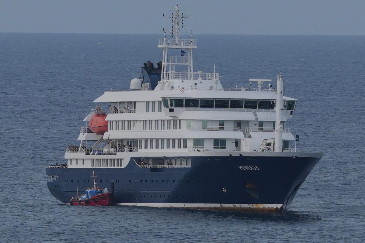 pasajeros evacuados, atraque… Actualización sobre la situación