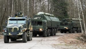 ¿Qué sabemos sobre el misil con capacidad nuclear “Orechnik” utilizado por Rusia en Ucrania anoche?