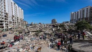 “El olor a cadáveres no nos abandona”: el terremoto en Venezuela relatado por la prensa de habla hispana
