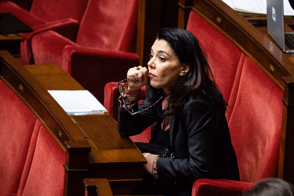 La diputada del LFI Sophia Chikirou, absuelta de fraude y condenada por robo de cheques