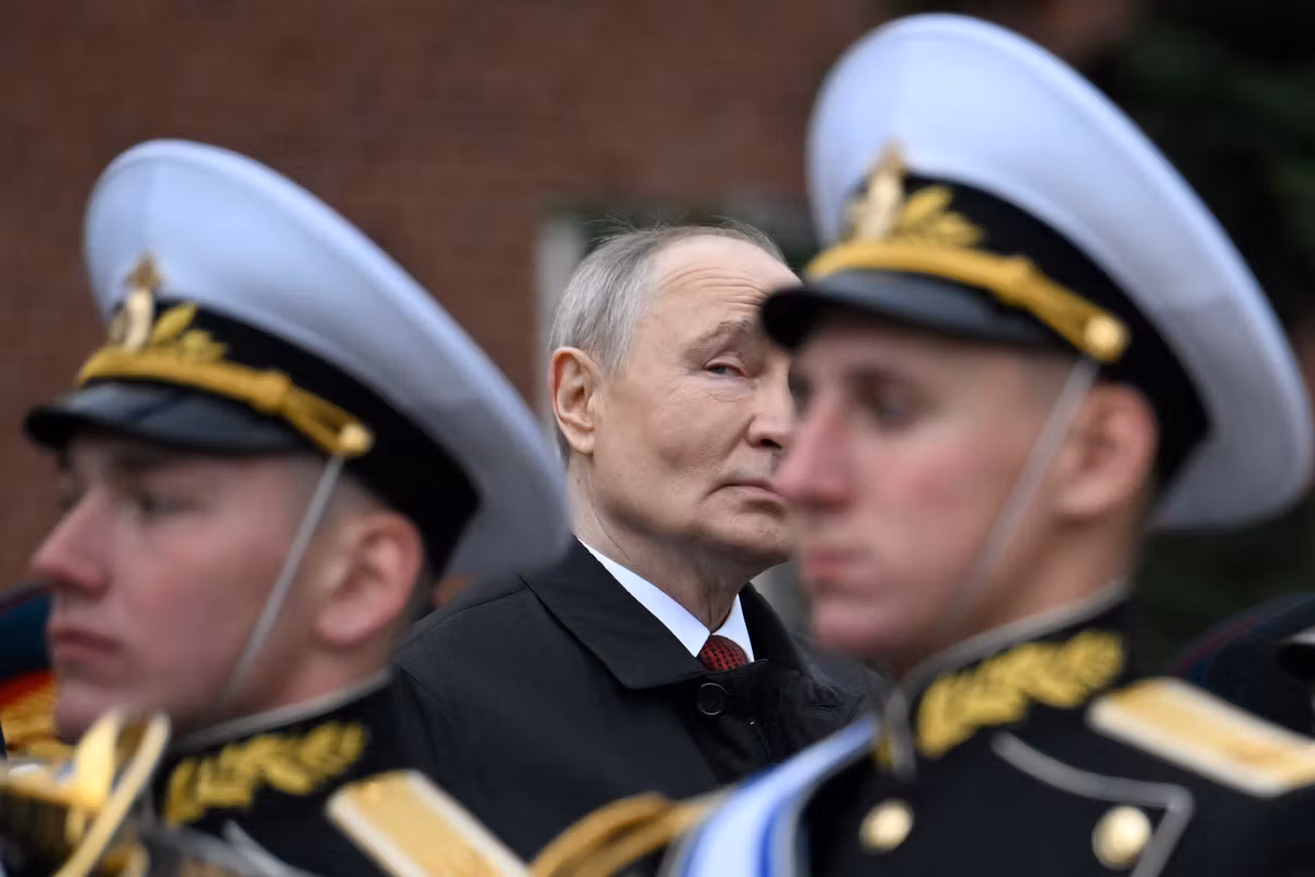 “La intensificación de los bombardeos esconde una frustración creciente”: tras cuatro años de guerra en Ucrania, Vladimir Putin en un callejón sin salida