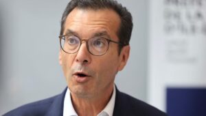 La ministra de Trabajo quiere organizar “un viaje de estudios” a España para adaptarse mejor a la ola de calor