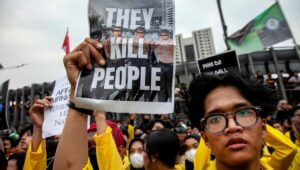 Revelaciones sobre las armas de represión francesas en Indonesia