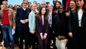 A nueve meses de las elecciones presidenciales, frente a la doble deriva del LFI y del “bloque central”