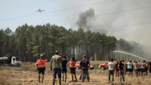 De la chispa al fuego insaciable: la historia de una semana infernal frente a los incendios en el suroeste