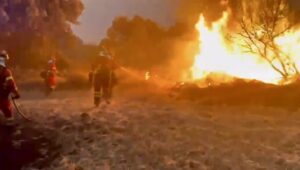 Incendio en España: 13.000 hectáreas quemadas en un gran incendio a 100 km al norte de Madrid