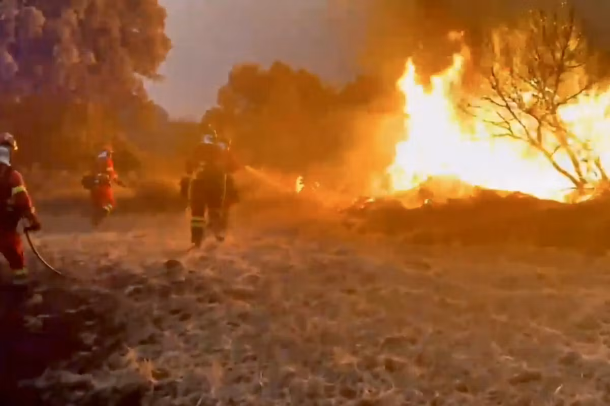 Incendio en España: 13.000 hectáreas quemadas en un gran incendio a 100 km al norte de Madrid