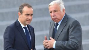 Ley sobre muerte asistida: Lecornu remitirá el asunto al Consejo Constitucional tras su aprobación, la oposición de derecha se está dejando llevar