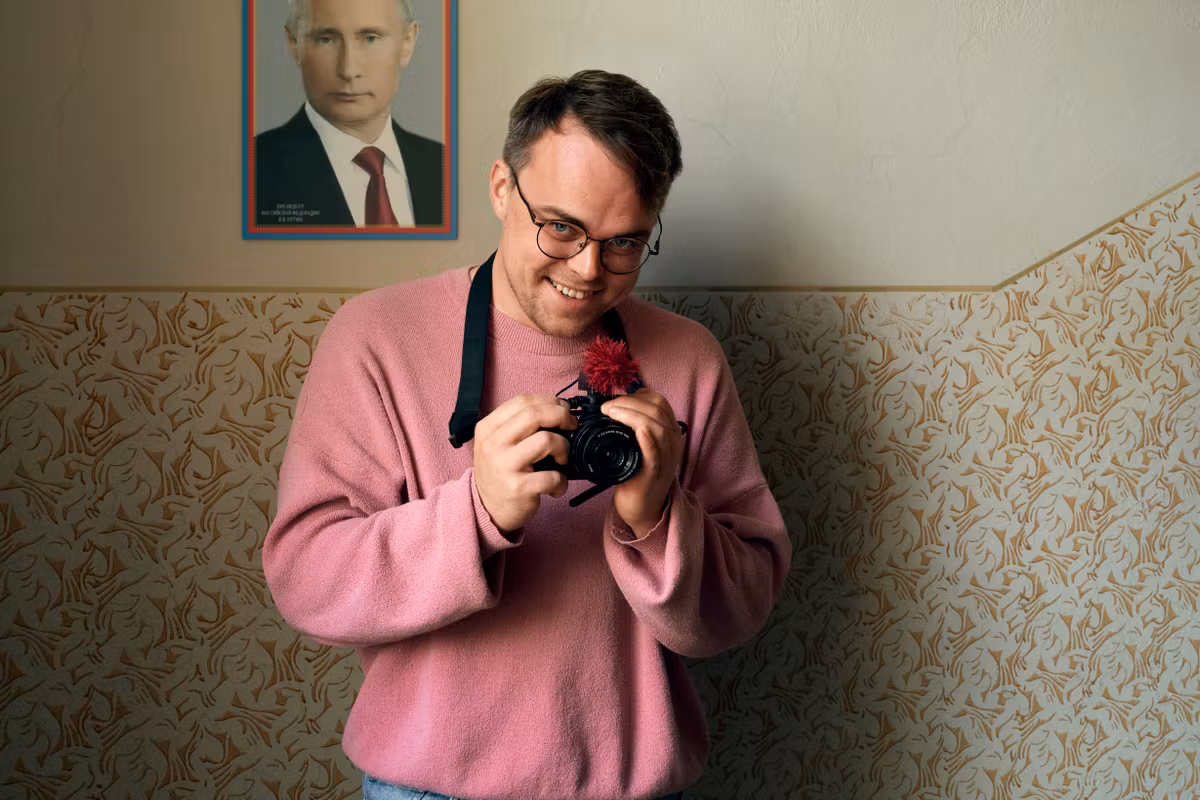 “Mister Nobody Against Putin”: un documental entre la denuncia al estilo Michael Moore y “el círculo de los poetas desaparecidos”