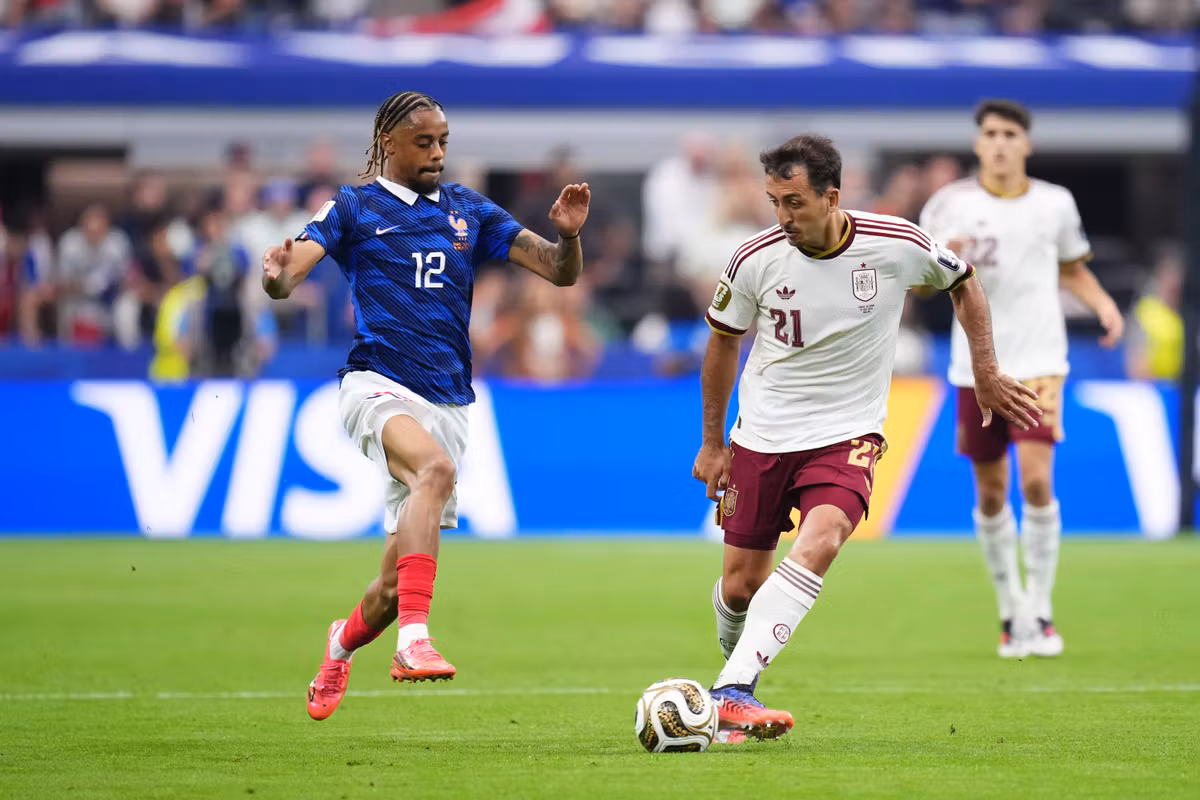 Mundial: dominada por España, Francia pierde 2-0 en semifinales