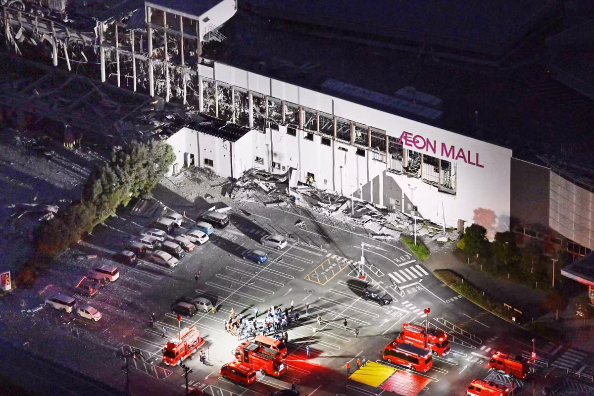 Personas atrapadas en un centro comercial en Japón tras un potente terremoto: lo que sabemos
