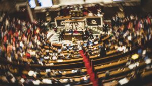 Tensiones y toma de poder en la Asamblea: la historia de una noche de adopción eléctrica de la ley de emergencia agrícola