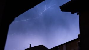 Trampa de olas de calor: por qué las tormentas amenazan especialmente con causar inundaciones