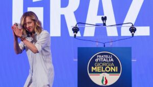 Cuando Italia inventa a los dueños de los partidos políticos