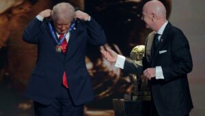 Donald Trump defiende a Gianni Infantino frente a voces que piden su salida de la FIFA
