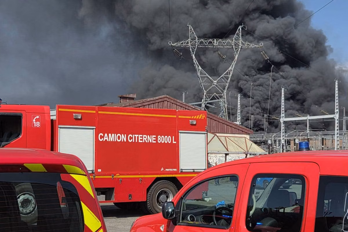 “El olor era terrible”: se produce un incendio en un lugar clasificado Seveso en Mosela, 30.000 residentes confinados temporalmente
