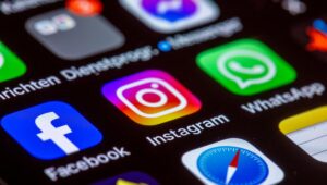 En Estados Unidos, Meta limitará Instagram a dos horas diarias para adolescentes y bloqueará vídeos por la noche