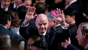 Gianni Infantino implicado por un caso de presunto favoritismo, una piedra más en el zapato del jefe de la FIFA